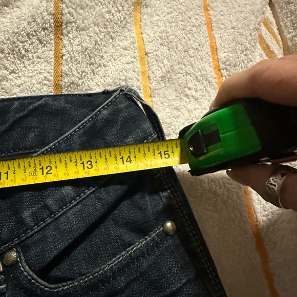 Express Jeans Size 2 Short Barely boot worn once - Picture 10 of 11